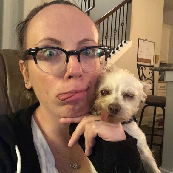 Meet your Posher - Picture 3 of 8